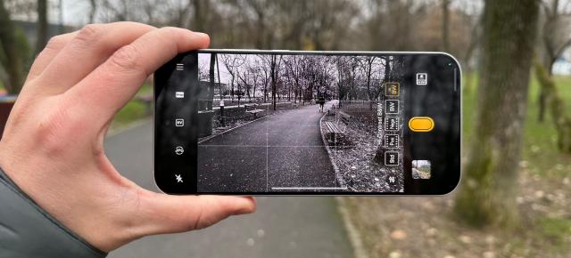 realme GT 8 Pro: Camera exploratorului urban care profită de lumină, umbre și filtre Ricoh GR, de zoom-ul periscop