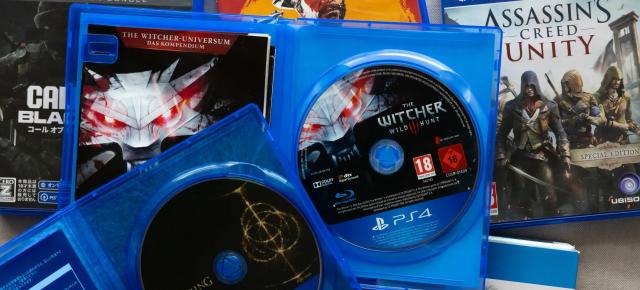 Studiu: Jocurile PlayStation pe disc pot fi cu peste 90% mai ieftine decât versiunile lor digitale; Gamerii vor plăti mai mult pentru jocuri în viitor