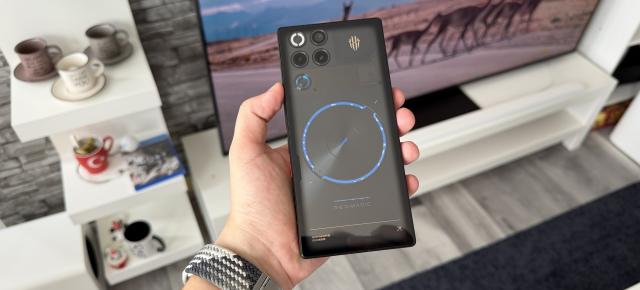 REDMAGIC 11S Pro: Hardware 99% identic cu 11 Pro