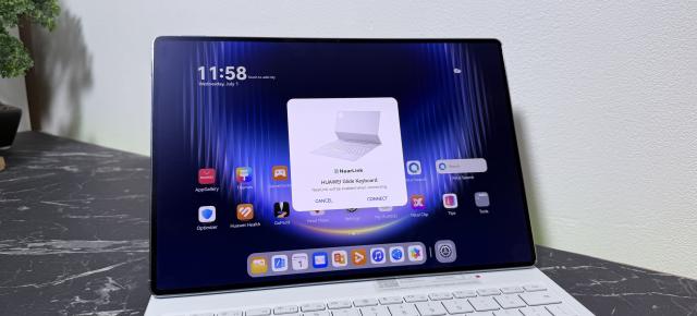 HUAWEI MatePad Pro Max: Conectivitate cu de toate, mai puțin 5G, integrare foarte bună cu accesoriile dedicate