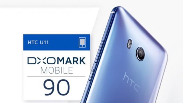 <b>HTC U11 intră direct pe locul întâi în topul DxOMark, cu 90 de puncte; Samsung Galaxy S8 se clasează sub Google Pixel</b>Un lucru pe care taiwanezii de la HTC l-au scos în prim-plan în această dimineață odată cu lansarea flagship-ului U11 a fost acela că telefonul a fost deja testat de către experții foto DxOMark care i-au acordat un scor de 90 puncte. U11 devine astfel 
