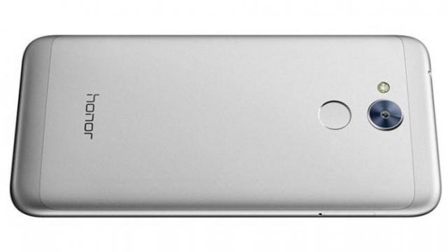 <b>Huawei lansează telefonul Honor 6A / Honor 6A Play, model entry level cu preţ de 105 euro; Vine cu ecran de 5 inch, procesor Snapdragon 430</b>Astăzi cei de la Huawei au anunțat lansarea smartphone-ului Honor 6A, terminal ce va fi cunoscut pe piață și sub denumirea de Honor 6A Play. Noul produs vine cu dotări de buget precum cei 2 GB RAM oferiți la pachet și procesorul Qualcomm Snapdragon 430