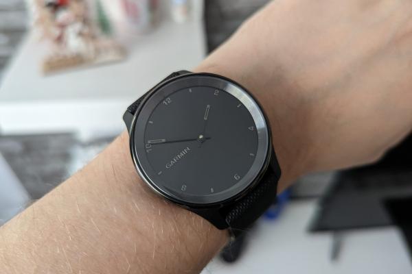 Garmin Vivomove Trend - Fotografii