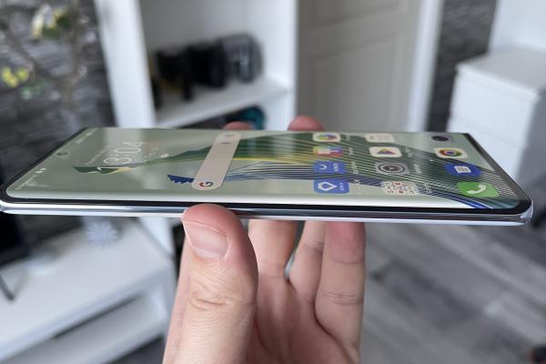 HONOR Magic5 Lite: Conectivitate cu de toate, dacă nu punem la socoteală Wi-Fi 6