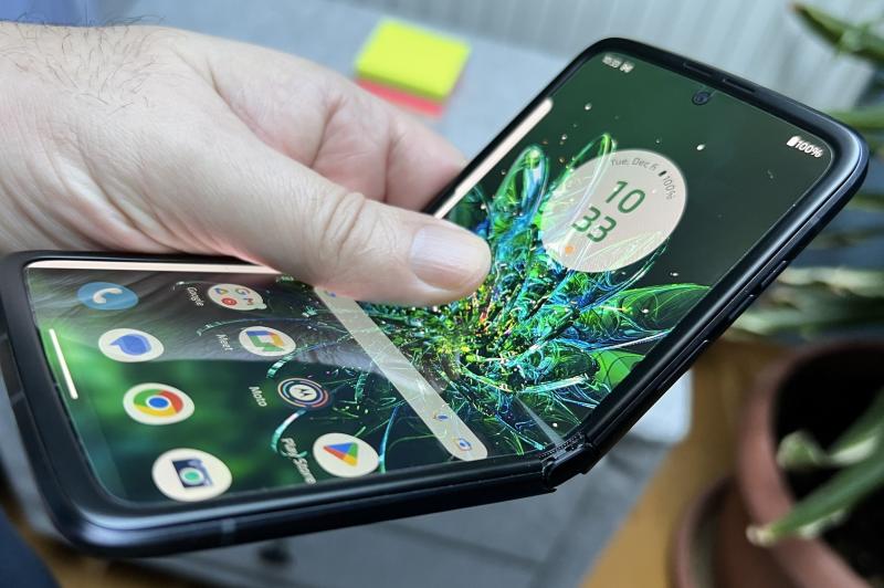 Motorola RAZR 2022 - Galerie foto Mobilissimo.ro: Photo 06.02.2023, 14 09 11.jpg