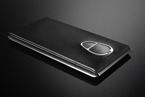 Solarin este un smartphone de 14.000 dolari ce promite o securitate de grad militar