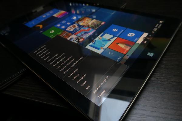 Chuwi Hi13 - Fotografii Hands-On