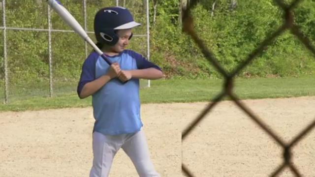 <b>Google Photos va putea șterge obiectele din fotografii în curând, implementând funcţia prezentată la Google I/O 2017</b>O funcție pe care am văzut-o prezentată în cadrul Google I/O 2017 și asociată aplicației Google Photos era și cea de ștergere automată a obiectelor nedorite din fotografii. La câteva luni bune de la acea prezentare descoperim că