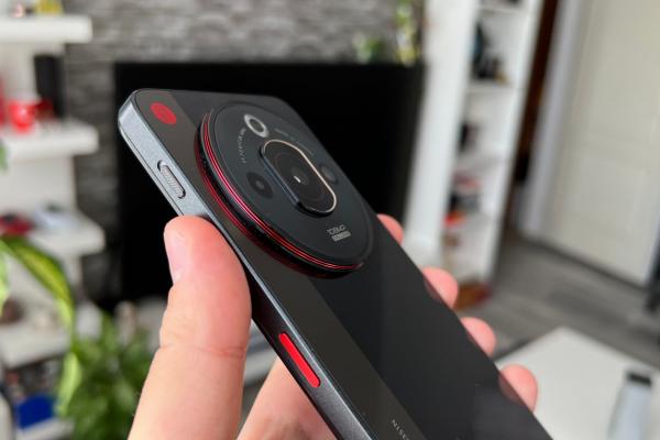 Nubia Focus Pro - Design