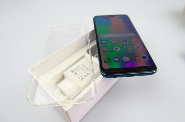 Huawei Honor 10 - Unboxing: Huawei-Honor-10_113.JPG
