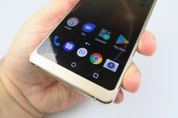 Bluboo S3: Benchmark-uri sub numele mari, mijlocii uneori