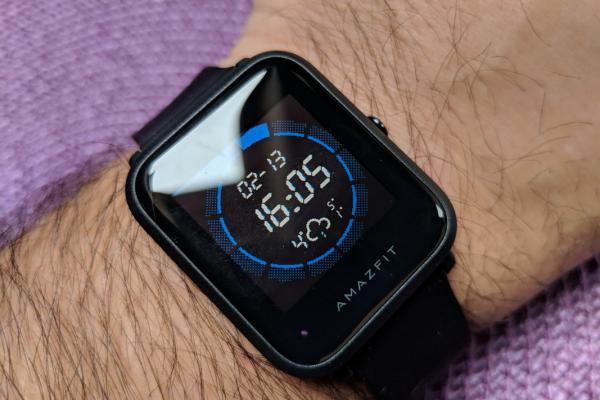 Xiaomi Amazfit Bip Review: mini ceasul de fitness pe care uiţi să îl încarci