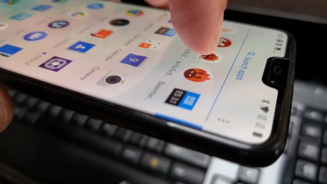 <b>OnePlus 6: Benchmark-uri de campion, CPU şi GPU</b>Dacă v-a impresionat ASUS ZenFone 5z cu rezultatele sale în benchmark-uri, staţi să vedeţi ce oferă OnePlus 6. Terminalul vine cu procesor Snapdragon 845, 6 sau 8 GB RAM, plus 64, 128 sau 256 GB stocare. Nu are microSD totuşi. Este un telefon care..