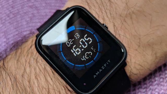 <b>Xiaomi Amazfit Bip Review: mini ceasul de fitness pe care uiţi să îl încarci</b>Am testat aici la Mobilissimo în ultima perioadă și smartwatch-ul Xiaomi Amazfit Bip, un gadget tare interesant pentru pasionații de jogging și nu numai. Se remarcă în mod special printr-o baterie cu autonomie deosebită, dar avem parte și de