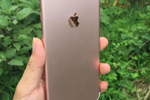 Apple iPhone 7 Plus - Fotografii macheta