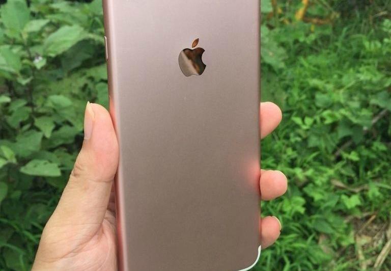 Apple iPhone 7 Plus - Fotografii macheta: Macheta iPhone 7 (1).jpg