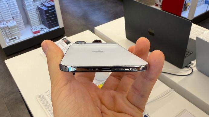 Apple iPhone Air - Fotografii hands-on: iPhone-Air-Design_013.jpg