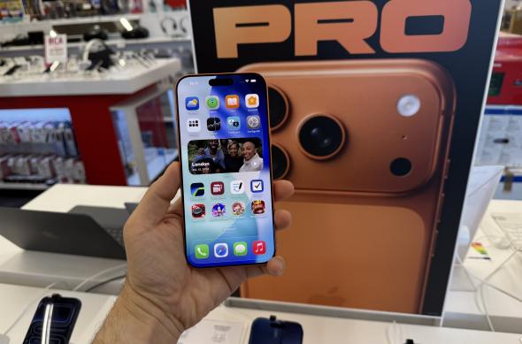 iPhone 17 Pro Max - Fotografii hands-on: Photo 21.09.2025, 15 11 32.jpg