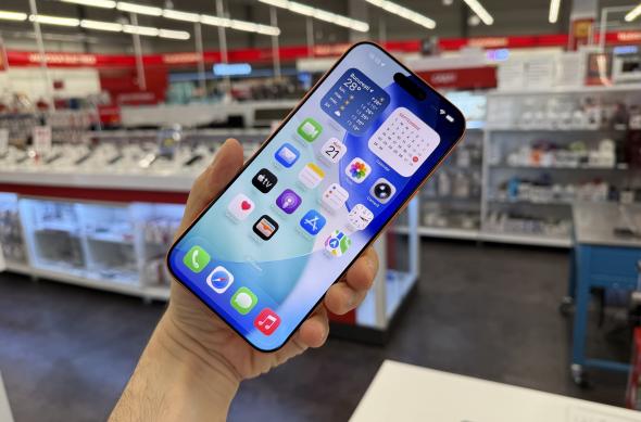 iPhone 17 Pro Max - Fotografii hands-on: Photo 21.09.2025, 15 13 13.jpg