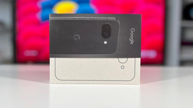 <b>Fără surprize din partea lui Google Pixel 10a, nici măcar procesor nou</b>Acum că Google a trecut peste lansarea flagship-urilor din seria Pixel 10, își îndreaptă atenția către varianta de buget și anume Pixel 10a pe care o așteptăm undeva prin primăvară, aproape de conferința dezvoltatorilor Google I/O 2026