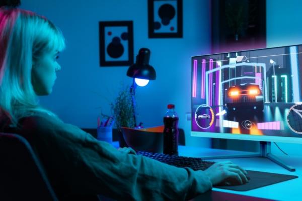 Philips lansează Evnia 27M2N6501L; monitor QD-OLED cu 240 Hz la preț sub 2200 lei