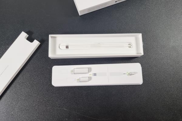 Apple Pencil - Unboxing