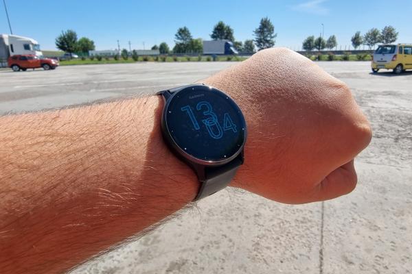 Prezentare Garmin Venu 3: Un smartwatch elegant ce oferă ecran AMOLED, autonomie de până la 14 zile și un mod special pentru persoanele cu dizabilități locomotorii