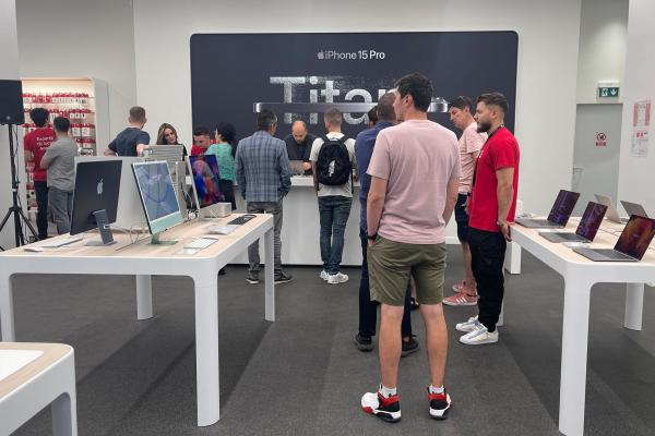 iStyle lansează în România noua serie iPhone 15, disponibilă de astăzi la vânzare în magazine; Avem și un spot promo produs local