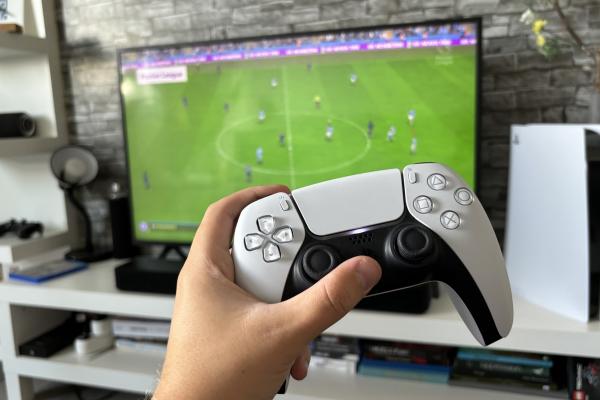 Game Review: FC 24 - simulatorul definitiv de fotbal are acum un nume nou și tehnologii next-gen pentru extra realism 