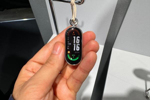Xiaomi Smart Band 8 - Fotografii hands-on