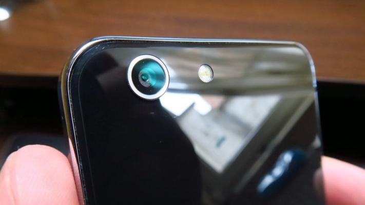 Orange Dive 71: Cameră rezonabilă pentru 8 MP, cu câteva funcţii surpriză