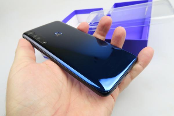 Motorola One Macro: Baterie de 4.000 mAh, cu fiecare miliamper pus la treabă