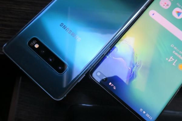 Samsung Galaxy S10+ primește actualizarea oficială la Android 10 + One UI 2.0 în România! 