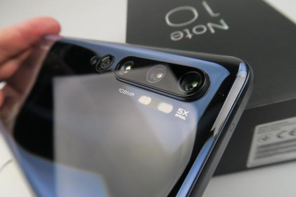 Xiaomi Mi Note 10 Unboxing: Note nou, mulţi megapixeli, mult zoom, familiaritate