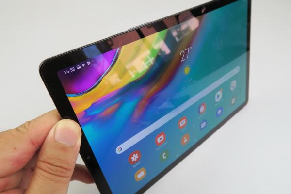 Samsung Galaxy Tab S5e: Benchmark-uri midrange, sub ultimele iPad-uri testate