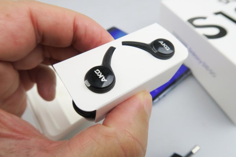 Samsung Galaxy S10 5G, căști AKG: Samsung-Galaxy-S10-5G_126.jpg