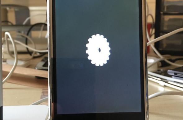 Prototip Apple iPhone, generația întâi: s-l1600 (3).jpg