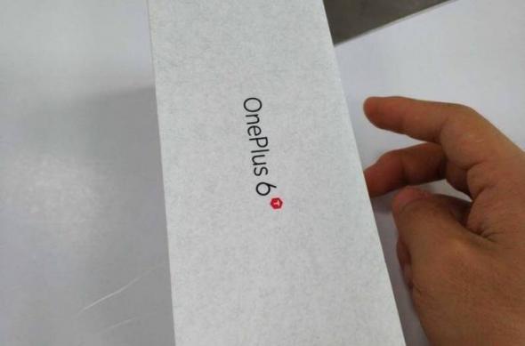 OnePlus 6T, leak cutie retail: OnePlus-6T-leaked-retail-box-4.jpg