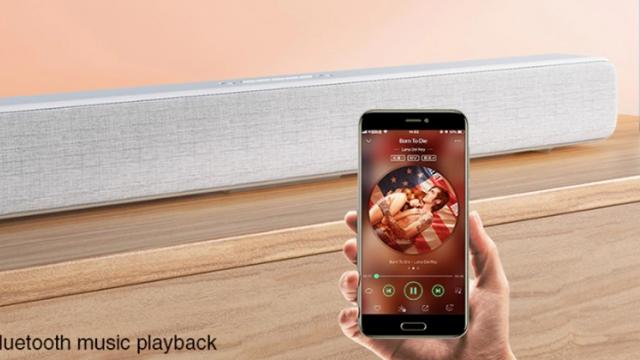 <b>Căști wireless la 3 dolari, soundbar Xiaomi și alte gadget-uri interesante la reducere astăzi pe Lightinthebox!</b>Astăzi am adunat pentru voi o listă de 4 gadget-uri și produse interesante pe care le-am găsit în oferta celor de la Lightinthebox, printre acestea numărându-se o pereche de căști wireless la numai 3 dolari, un soundbar de la Xiaomi, dar și 