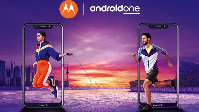 <b>IFA 2018: Motorola One şi One Power sunt anunţate oficial, cu Android One, cameră duală şi breton</b>Aşa cum ne aşteptam Motorola a prezentat la IFA 2018 noile telefoane Motorola One şi One Power, care au tot scăpat pe web pe parcursul verii. În mare ştiam la ce să ne aşteptăm, dar o singură întrebare ne bântuia: e identic cu Moto P30 sau nu?