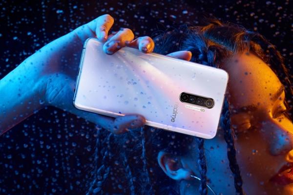 Oppo Realme X2 Pro este aici și vine cu ecran 90Hz, procesor SD855+ și cameră de 64 mpx! Totul la un preț imbatabil