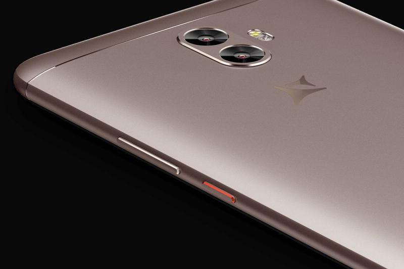 Allview X4 Soul Xtreme - Fotografii oficiale: Allview-X4-Soul-Xtreme_004.jpg