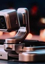 HONOR Robot Phone pleacă de la circa 6.700 de lei în China, dar în România ar putea sări de 10.000; l-ați cumpăra la acest preț? (Sondaj)