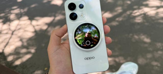 OPPO testează o cameră selfie cu senzor pătrat (1:1) de 68 mpx, ar putea veni pe Reno18 Pro