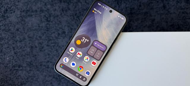 Google Pixel 11: Baterie modestă pe hârtie, autonomie impresionantă în practică
