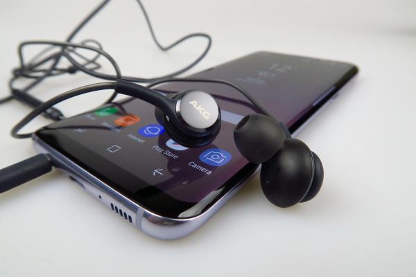Samsung Galaxy S8: Multimedia peste Galaxy S7, căştile AKG sunt un pas în faţă