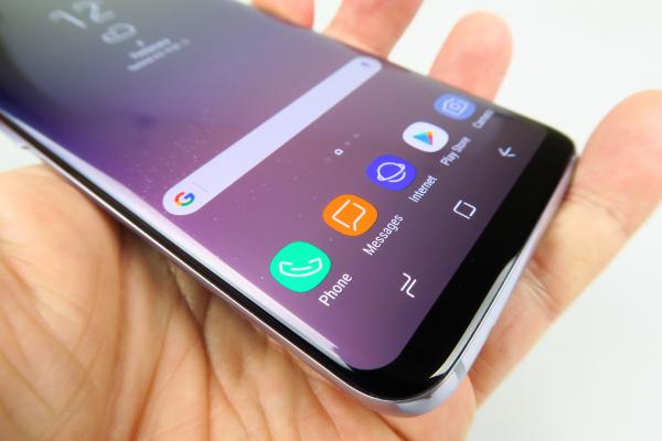 Samsung Galaxy S8: OS, UI, aplicaţii care fac TouchWiz să pară Windows 3.1; Samsung Experience e cu adevărat Altceva