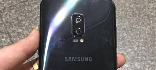 Samsung Galaxy S8+ în varianta cu cameră duală apare într-o fotografie mai clară, mecanismul ar putea sosi pe Galaxy Note 8 ulterior