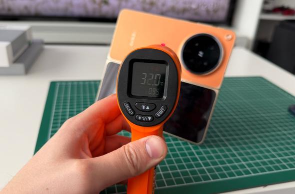 OPPO Find N6 - Test temperatură: Photo 24.03.2026, 14 01 41.jpg