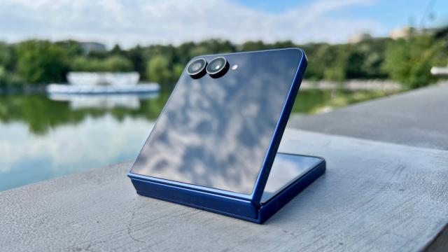 <b>Vine și la noi? Samsung crește prețurile la produsele din 2025 în SUA</b>Într-o mișcare neașteptată, Samsung a decis să crească prețurile produselor lansate în ultimul an. În general vedem scăpări de preț la telefoane și tablete last gen, atunci când apar succesorii lor. Deocamdată creșterea de prețuri se întâmplă doar în SUA